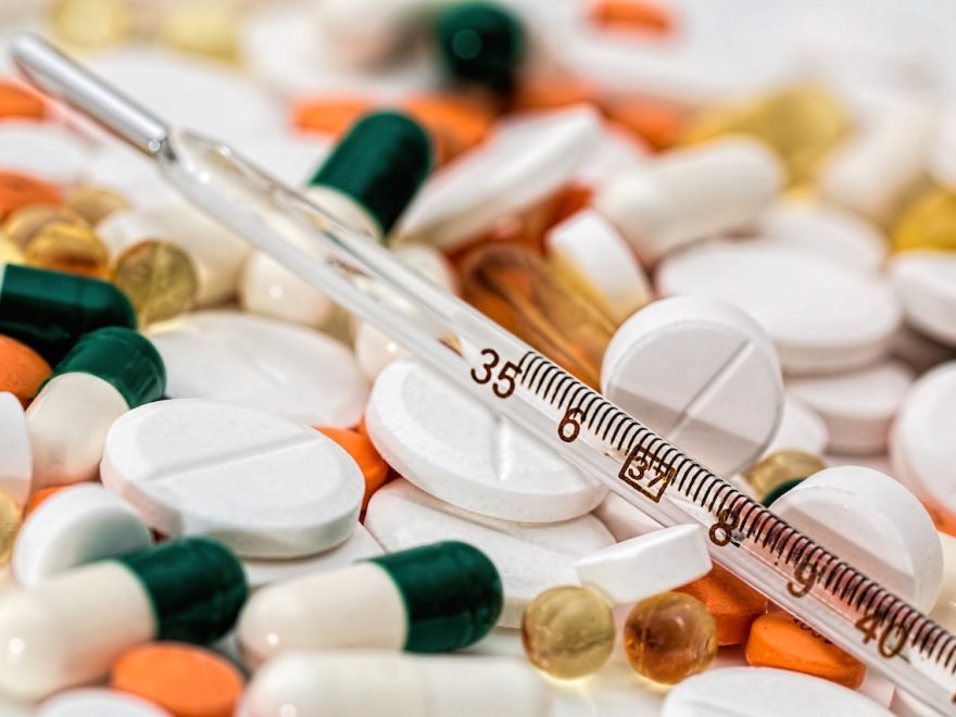 Novo estudo revela perigos com o uso indiscriminado de antibióticos para dor de garganta