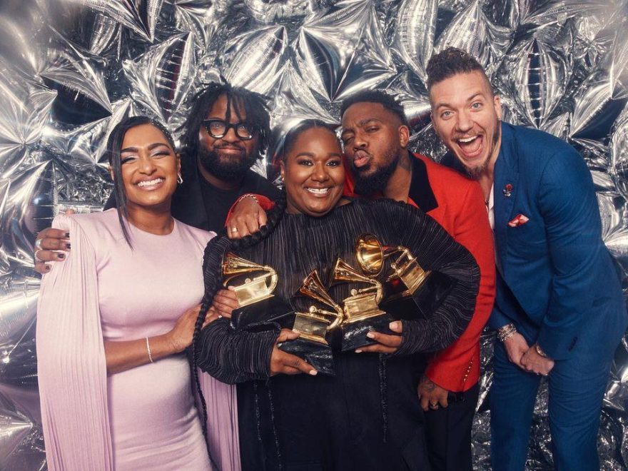 Banda gospel Maverick City Music empata com Beyoncé no Grammy Awards